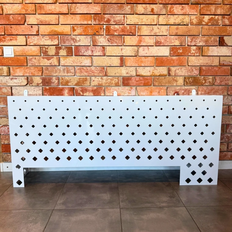 Metalowy panel ozdobny