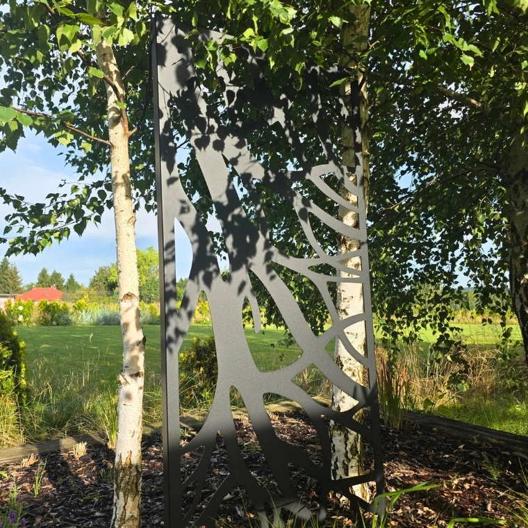 Metalowy panel ozdobny